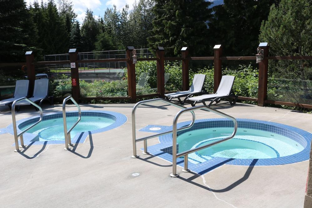 Tantalus Resort Lodge Γουίστλερ Εξωτερικό φωτογραφία