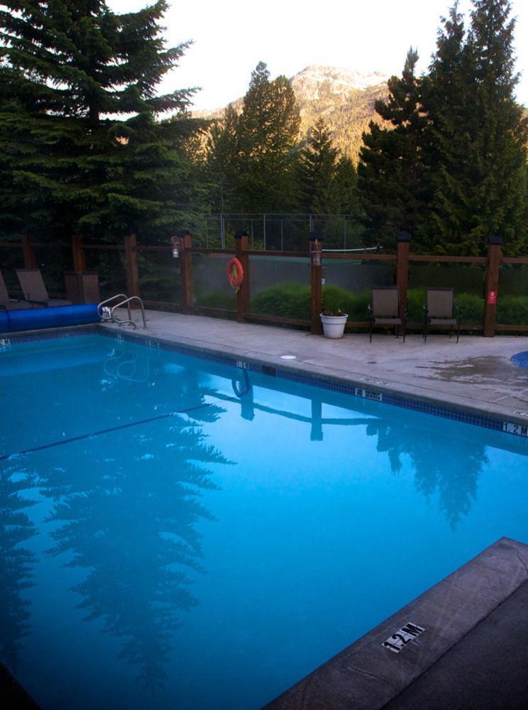 Tantalus Resort Lodge Γουίστλερ Εξωτερικό φωτογραφία