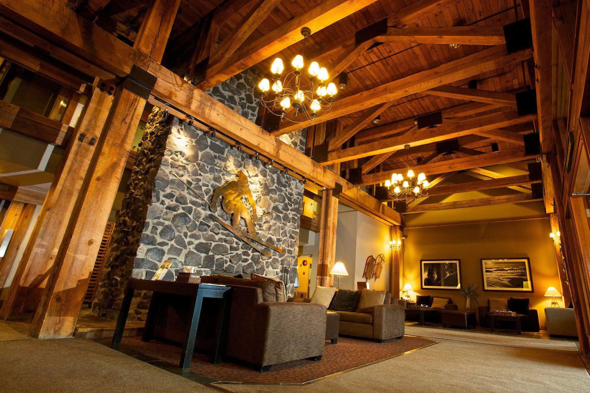 Tantalus Resort Lodge Γουίστλερ Εξωτερικό φωτογραφία